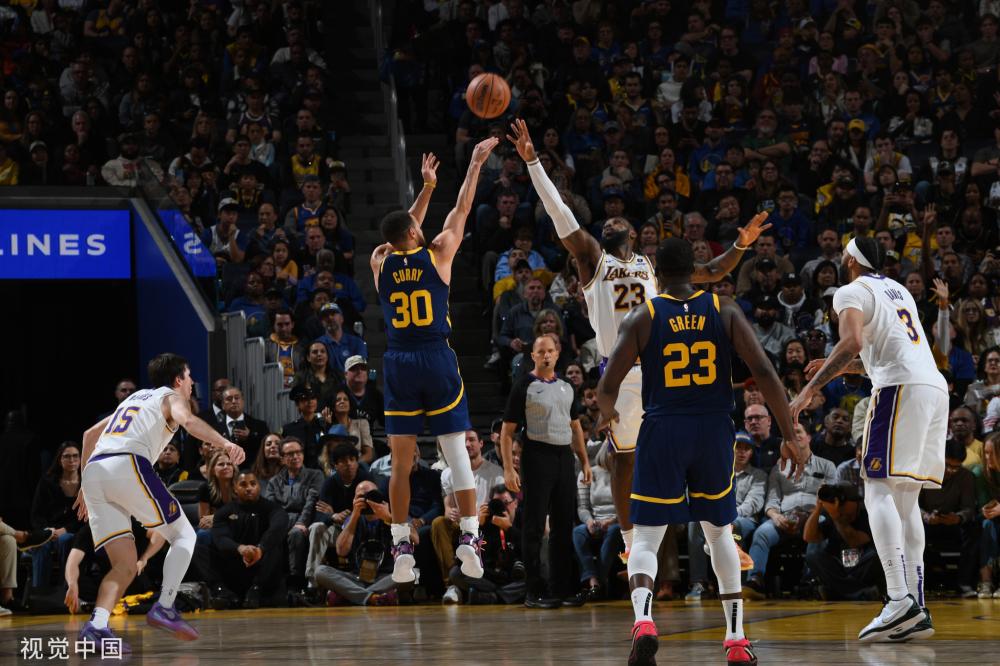 它深深吸引 它深深吸引